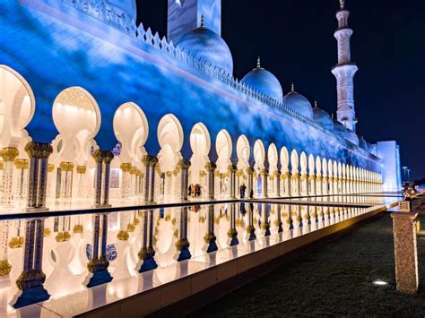 The Sheikh Zayed Grand Mosque at Night, in Abu Dhabi, United Arab Emirates Stock Image - Image ...