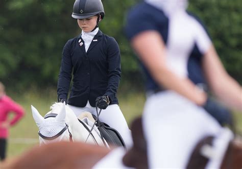 British Eventing Life | Making the Most of Your Eventing Warm Up