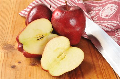 Sliced apples - Domestic Mommyhood