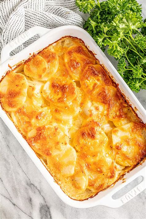 The Best Cheesy Scalloped Potatoes | chefrecipes