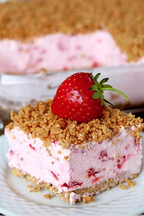 EASY FROZEN NO BAKE STRAWBERRY CAKE | Sahara's Cooking