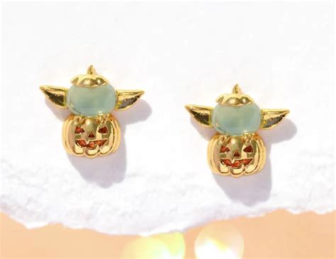 Girls Crew Has New Star Wars Grogu Pumpkin Stud Earrings That are ...