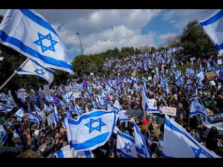 Netanyahu launches contentious overhaul as thousands protest | World ...