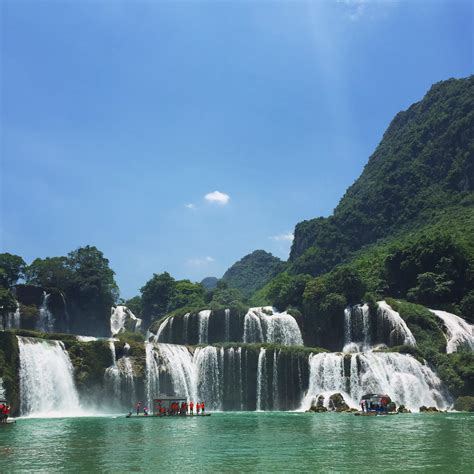 Ban Gioc Falls - Vietnam : r/pics