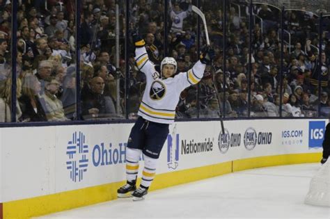 Jeff Skinner Signs Contract Extension With Buffalo Sabres