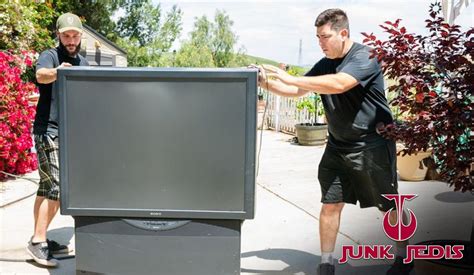 Call Junk Jedis for Junk Removal Services for Appliances, Hot Tubs, Dumpsters, Commercial ...