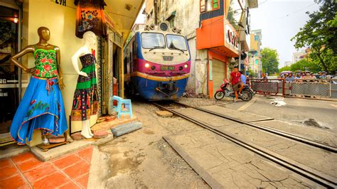 The rise and fall of Hanoi's 'Train Street'