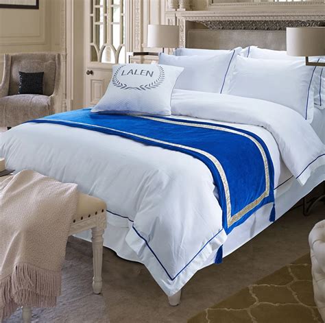 4pcs 100% Cotton Thick sateen fabric Pure White Hotel bedding set with bright blue piping king ...