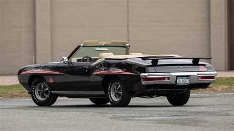 1970 Pontiac GTO Judge Convertible at Indy 2023 as S119 - Mecum Auctions