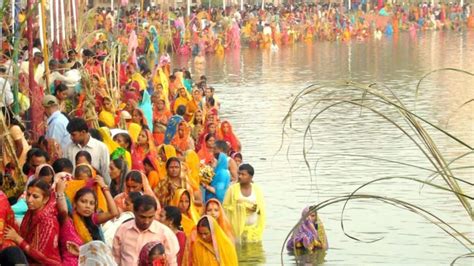 Chhath Puja के लिए पटना प्रशासन ने लॉन्च किया 'छठ पूजा' मोबाइल एप्लिकेशन...मिलेगी घाटों की ...