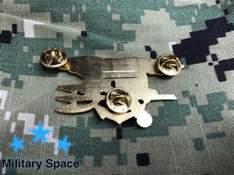 ORIGINAL US NAVY Special Warfare (SEAL)) Insignia Pin Badge - Pins