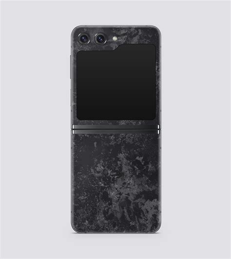 Samsung Galaxy Z Flip 5 Black Smoke – Layers