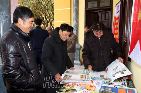 Trưng bày báo Tết, báo xuân Xuân Quý Mão 2023 - Đài Phát thanh và Truyền hình Hà Nam