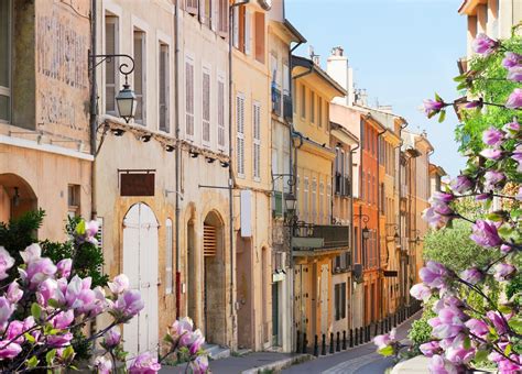 Best Time of Year to Visit Provence | kimkim