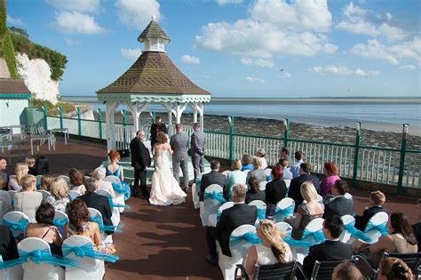 Kent Wedding Photography at the Pegwell Bay Hotel, Ramsgate - Kent ...