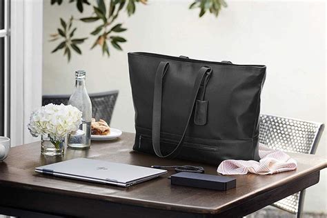 HP's Tech Tote is the most stylish way to carry your laptop » Gadget Flow