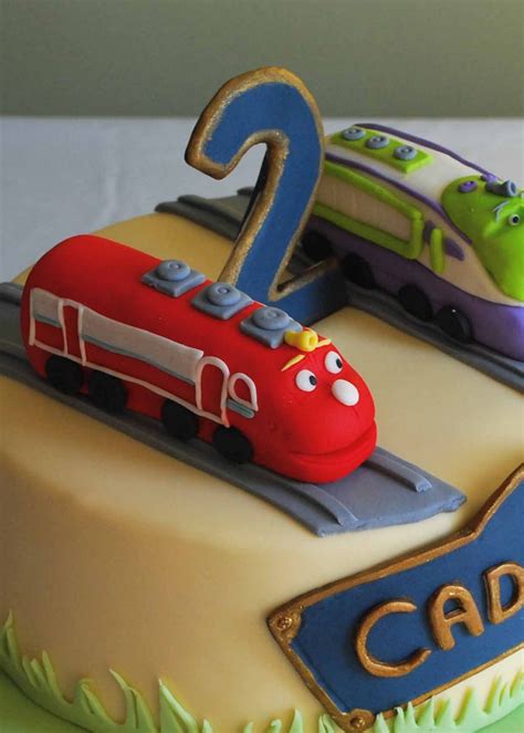 SweetThings: 2nd Birthday Cake: Chuggington Cake