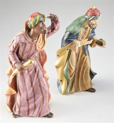 Grandeur Noel 9 Piece Porcelain Nativity Set | EBTH