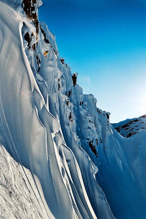 Big Air! World Record Highest Snowboard Jump - Snowboarding Days ...