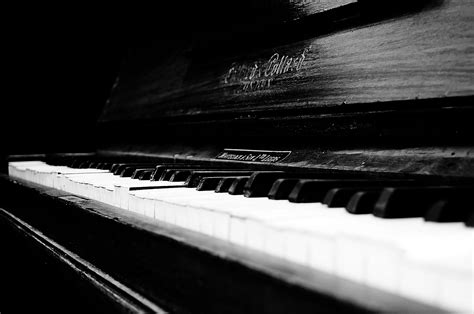 Old Piano Free Stock Photo - Public Domain Pictures