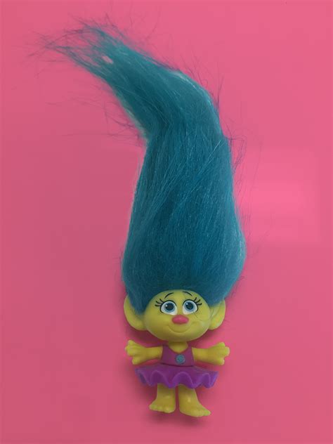 Dreamworks TROLLS Mandy Blue Hair Poppy Pink Hair Mini Troll Figure SET | ubicaciondepersonas ...