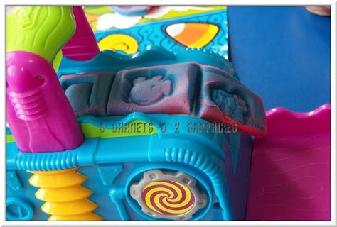 3 Garnets & 2 Sapphires: Holiday 2010 Review: Play-Doh Mega Fun Factory Playset