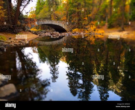 Yosemite valley bridge hi-res stock photography and images - Alamy