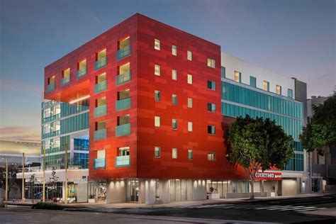 Gallery of Downtown Santa Monica Hotels / Gwynne Pugh Urban Studio ...