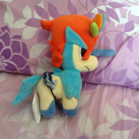 Keldeo resolute form with crochet saddle Nintendo World, Saddle, Dinosaur Stuffed Animal, Form ...