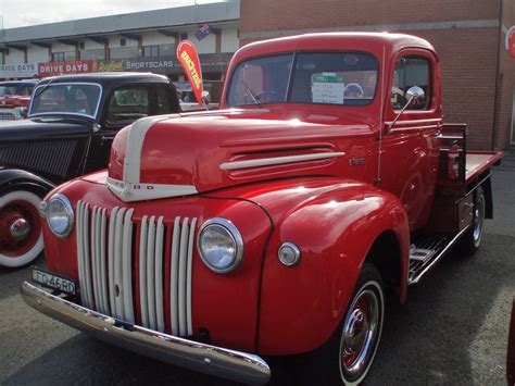 1946 Ford truck | 1946 Ford "Jailbar" flat bed truck. Taken … | Flickr