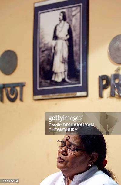 138 Singer Usha Photos & High Res Pictures - Getty Images