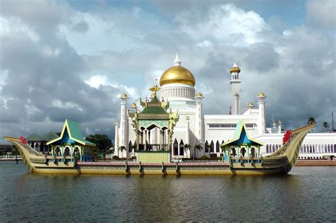 Brunei: Background and Food Culture - The Foreign Fork