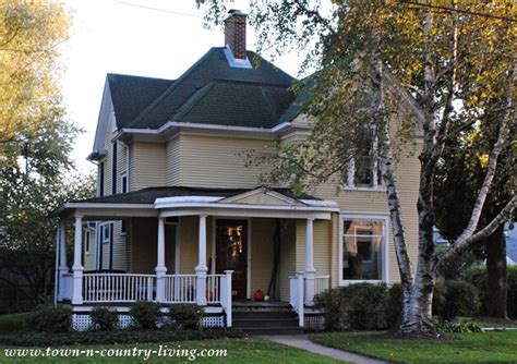 Charming Old Farm Houses - Town & Country Living