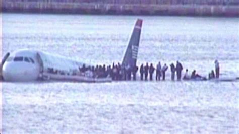 ‘Miracle on the Hudson’: Passengers gather for 10th anniversary reunion | PIX11