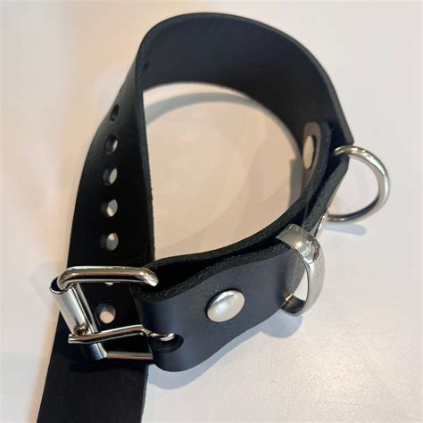 1 x Leather Bicep Strap with D-ring - ReStrict Gear