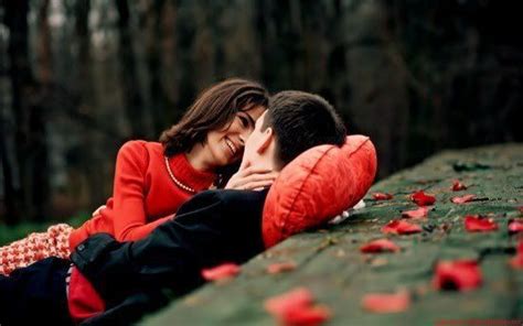 Romantic Love moments | Friendship day quotes, Romantic good morning quotes, Happy friendship ...