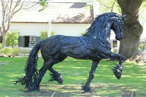 20 Amazing Sculptures Made Of Recycled Tires - Bouncy Mustard