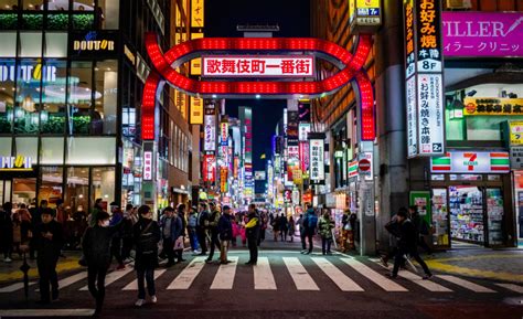 An Essential Guide To The Nightlife In Tokyo’s Infamous Kabukichō District, Japan - Zafigo