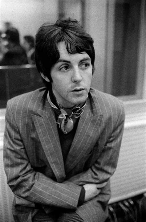 Paul McCartney - Galerie Prints - Premium Photographic Prints