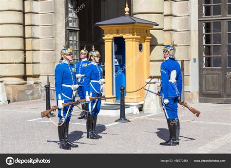 Royal Guards in Stockholm – Stock Editorial Photo © bloodua #166973864