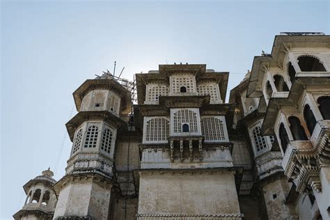 Architecture of City Palace in Udaipur | Free Photo - rawpixel