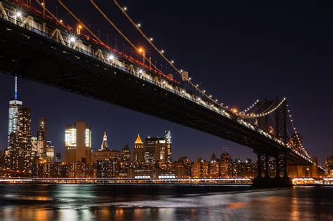 Premium Photo | Manhattan Bridge At Night