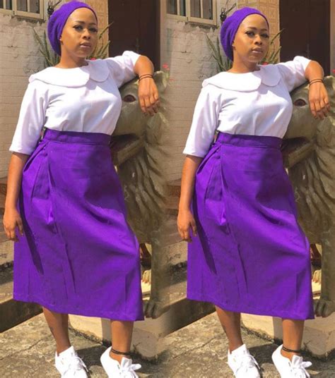 Queen Ola of Oyo dresses in school uniform to visit her former ...