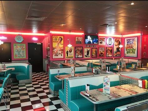 Pin on 1950's Diner | Diner aesthetic, Diner decor, Retro diner