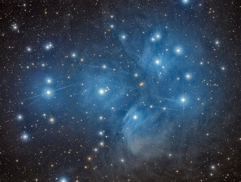 Pleiades – M45 – DeepSkyView