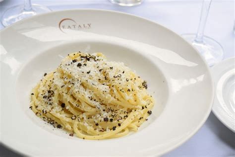 Spaghetti Cacio e Pepe Recipe | Pasta with Cheese and Pepper | Eataly