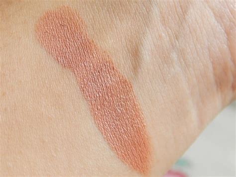 MAC Honeylove Matte Lipstick: Review, Swatches, Dupe