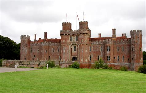 File:Herstmonceux Castle 3.jpg