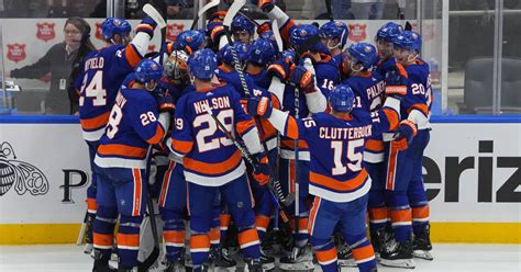 Islanders News: An absurdly appropriate win - Lighthouse Hockey