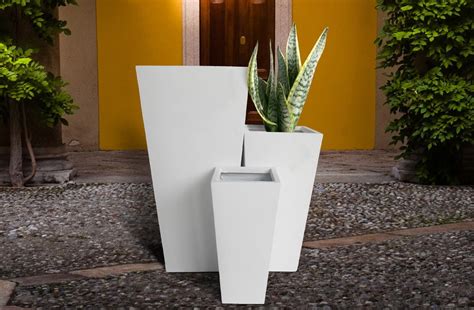 Tall Tapered Contemporary White Light Concrete Planter H50.5 L24.5 W24.5 cm, 30 ltrs Cap. buy ...